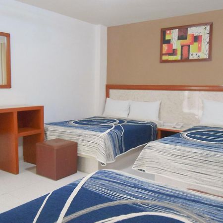 Hotel Niza Zona Piel Леон Екстер'єр фото