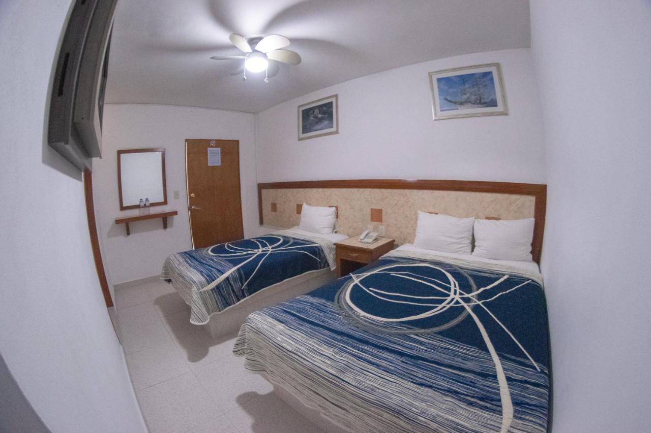 Hotel Niza Zona Piel Леон Екстер'єр фото