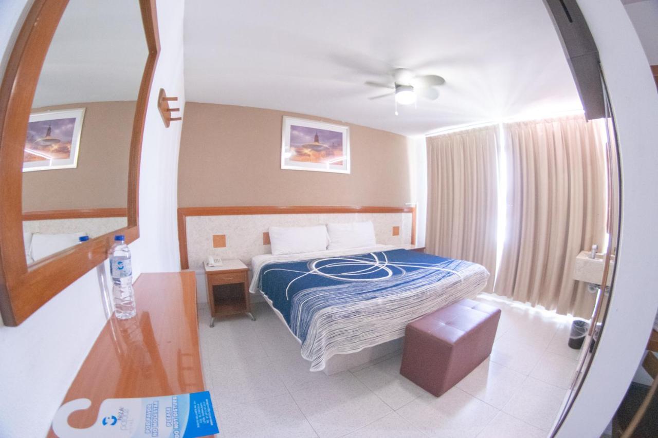 Hotel Niza Zona Piel Леон Екстер'єр фото