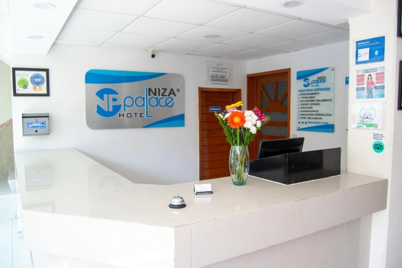 Hotel Niza Zona Piel Леон Екстер'єр фото